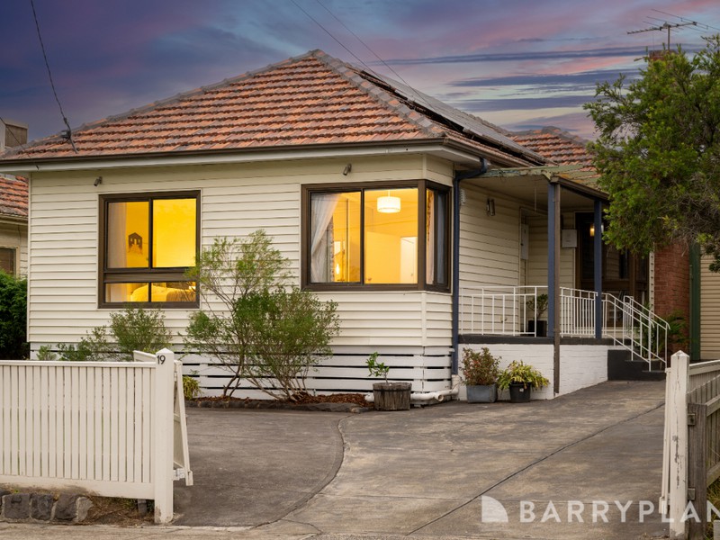 19 Victoria Street, Oak Park, VIC 3046 - Image - 05/03/2026
