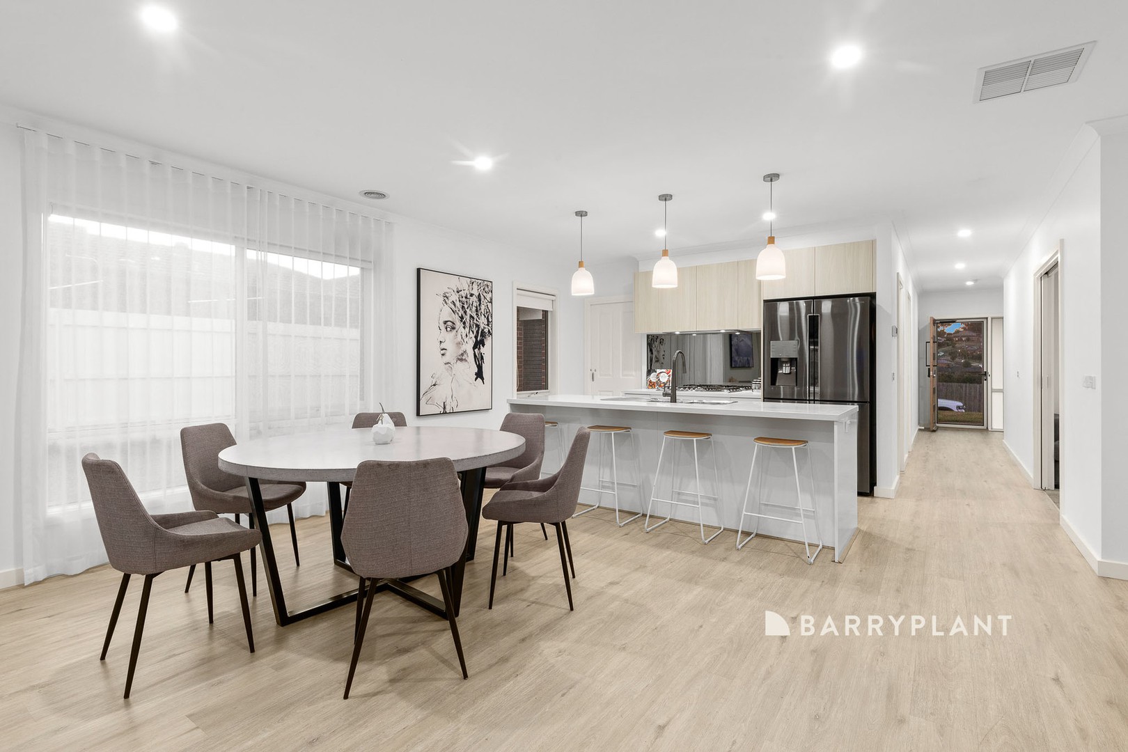 19 Wakeful Crescent, Drouin, VIC 3818 - Thumbnail 2 - 27/02/2025