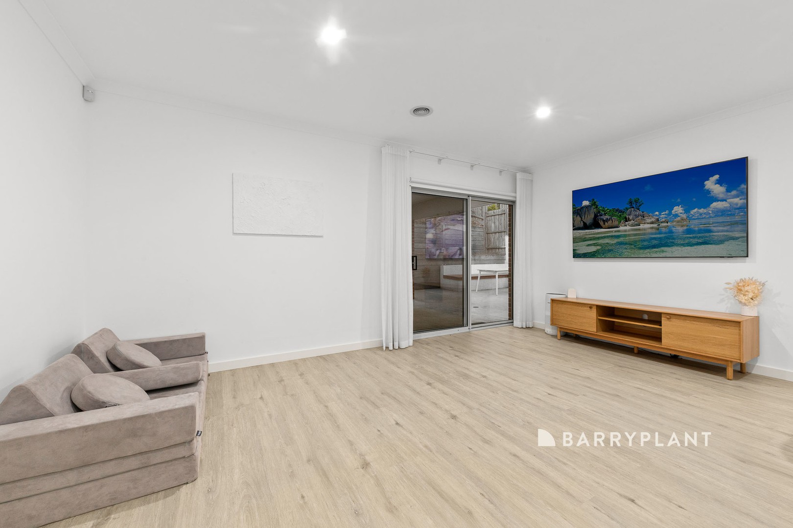 19 Wakeful Crescent, Drouin, VIC 3818, Drouin - Thumbnail 5