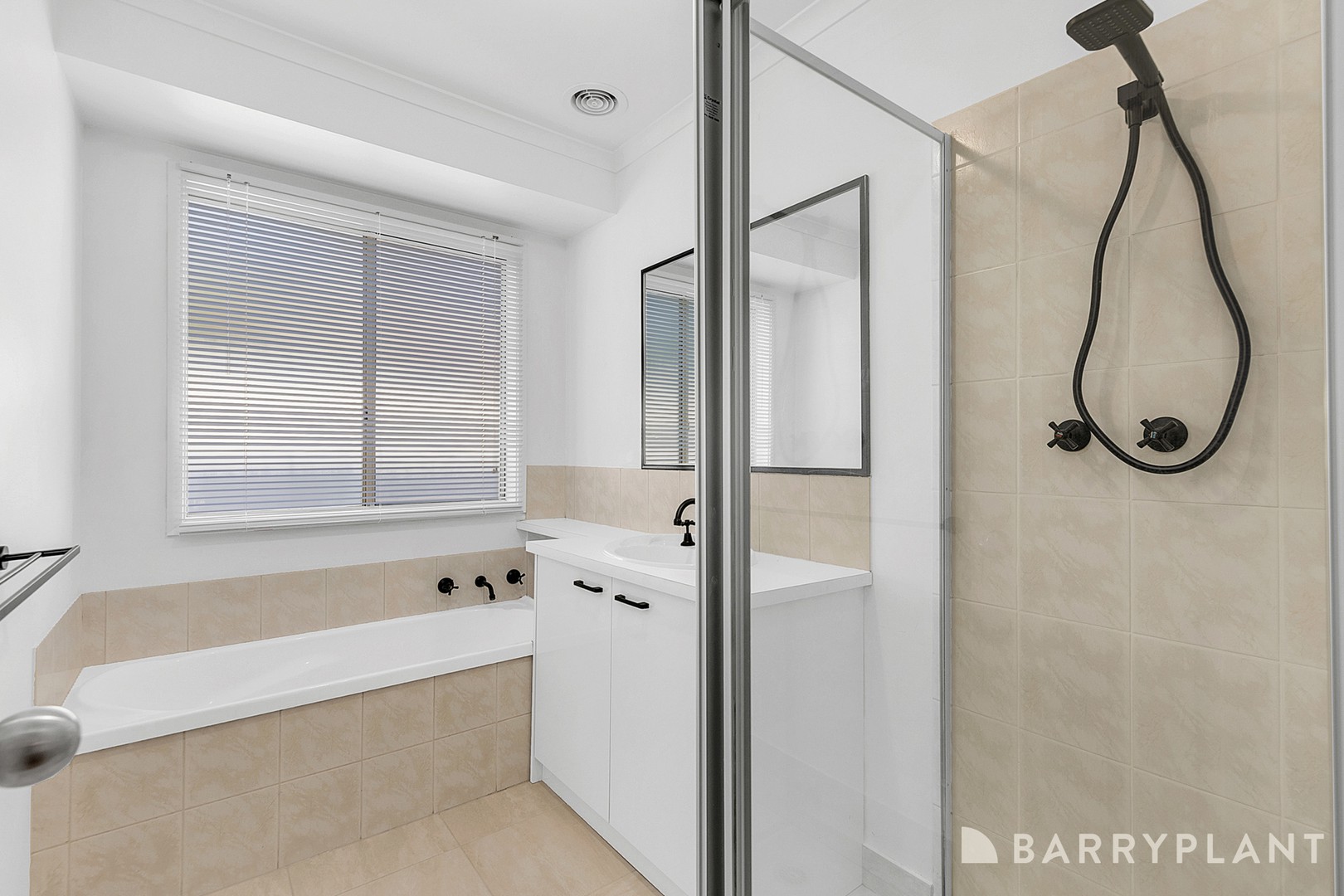 19 Wallaby Walk, South Morang, VIC 3752, South Morang - Thumbnail 6