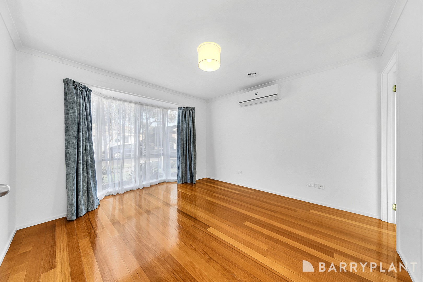 19 Wallaby Walk, South Morang, VIC 3752, South Morang - Thumbnail 8