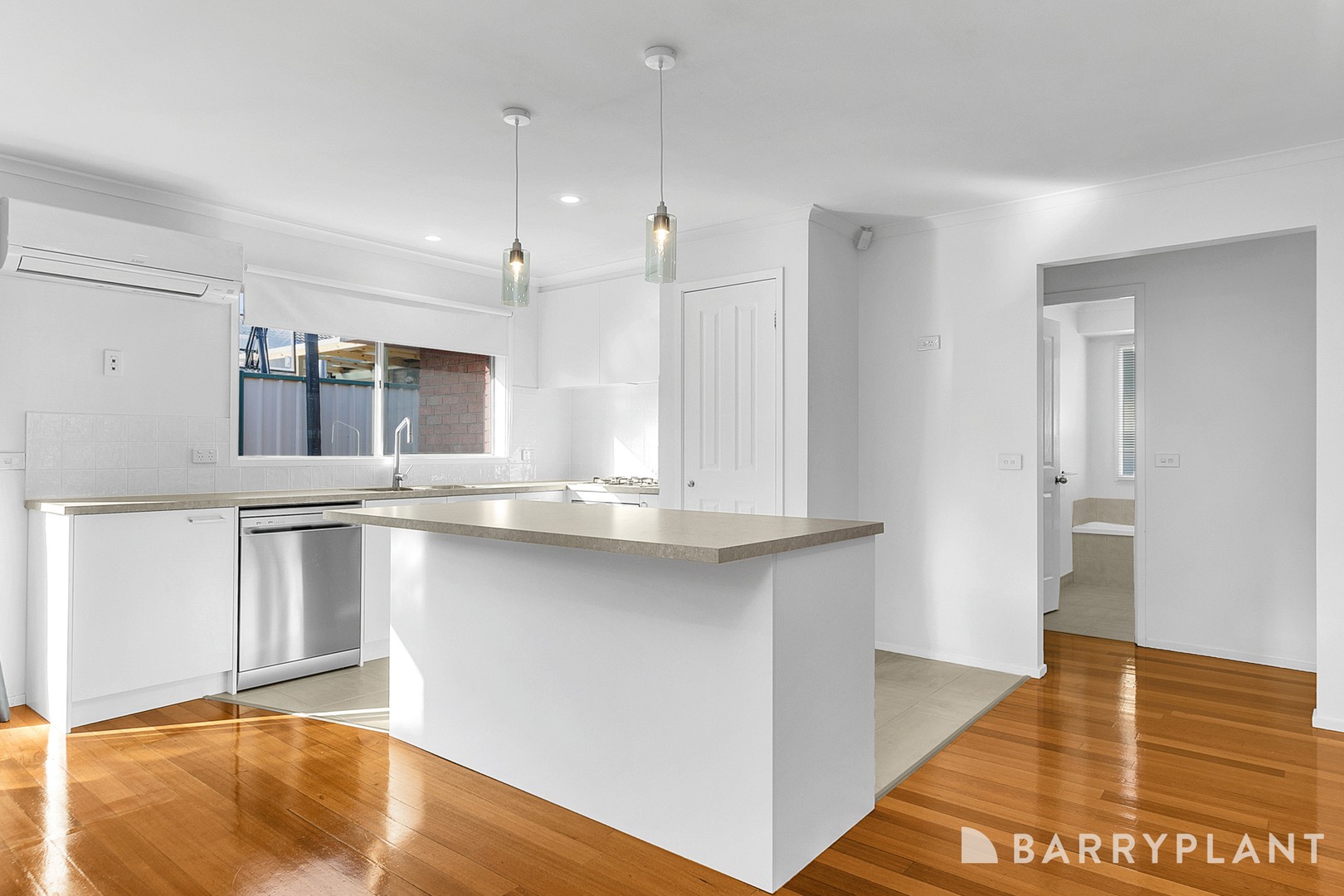 19 Wallaby Walk, South Morang, VIC 3752 - Thumbnail 2 - 12/06/2026