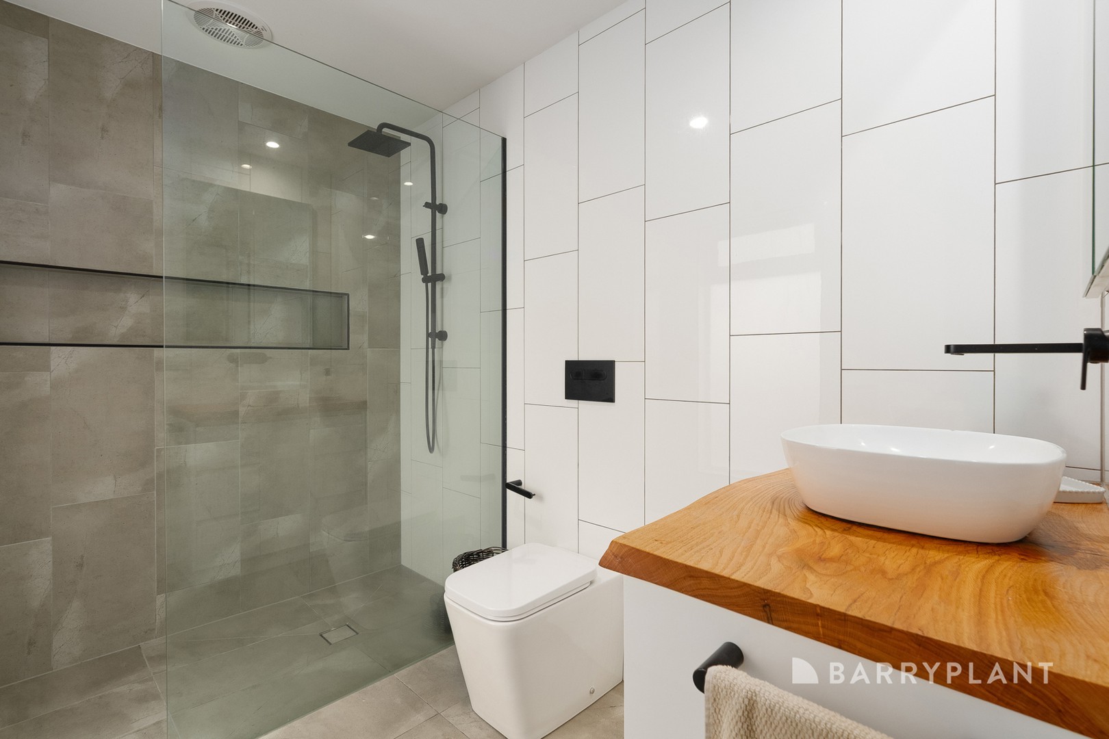 19 Waratah Place, Grovedale, VIC 3216, Grovedale - Thumbnail 3