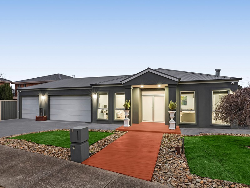 19 Warrens Brook Road, Hillside, VIC 3037 - Image - 24/08/2026