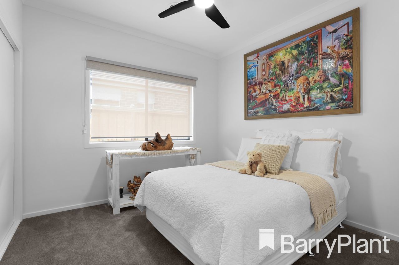 19 Wellingford Road, Clyde North, VIC 3978, Clyde North - Thumbnail 8