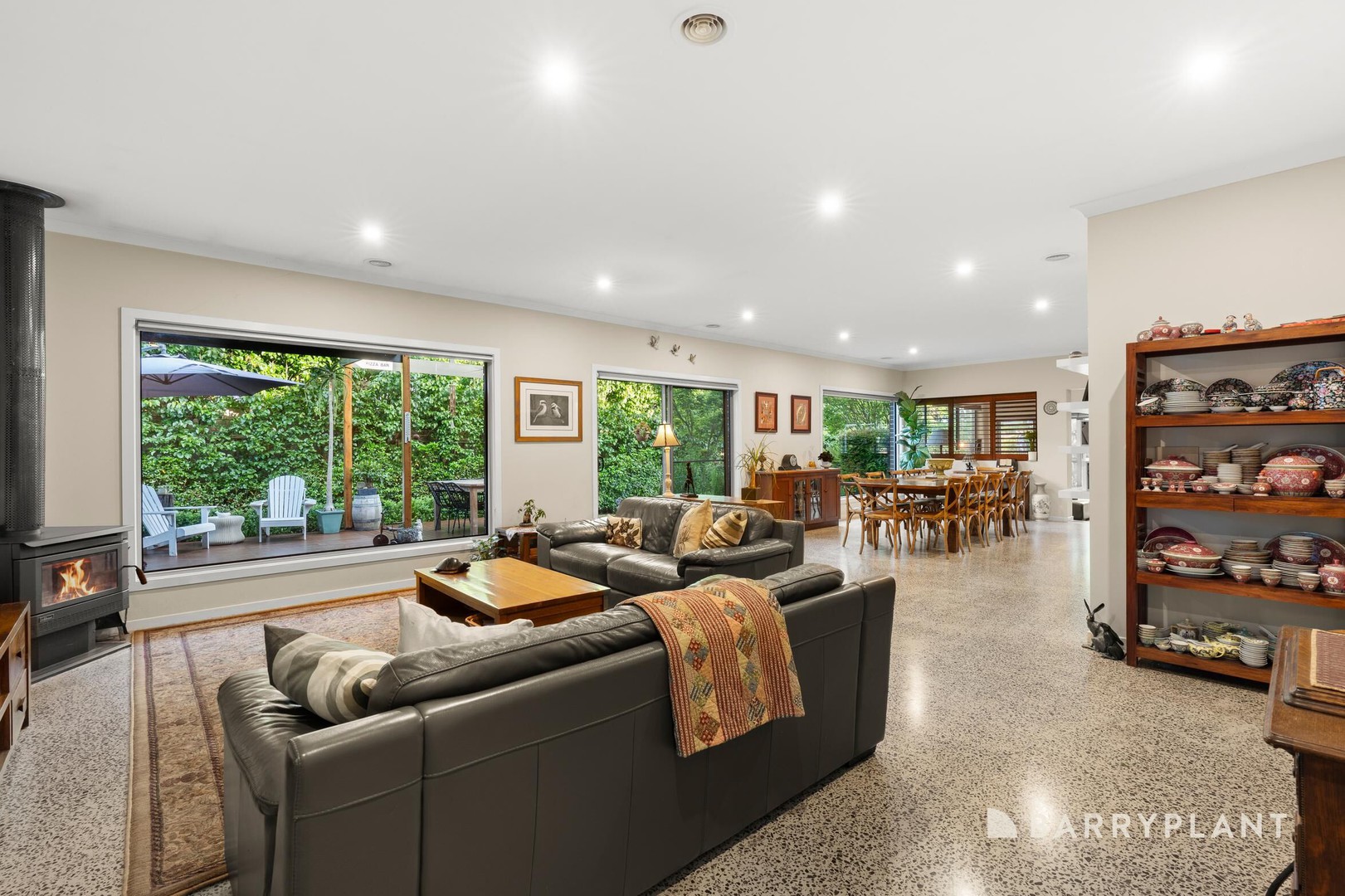 19 Westlands Road, Emerald, VIC 3782 - Thumbnail 2 - 04/11/2024