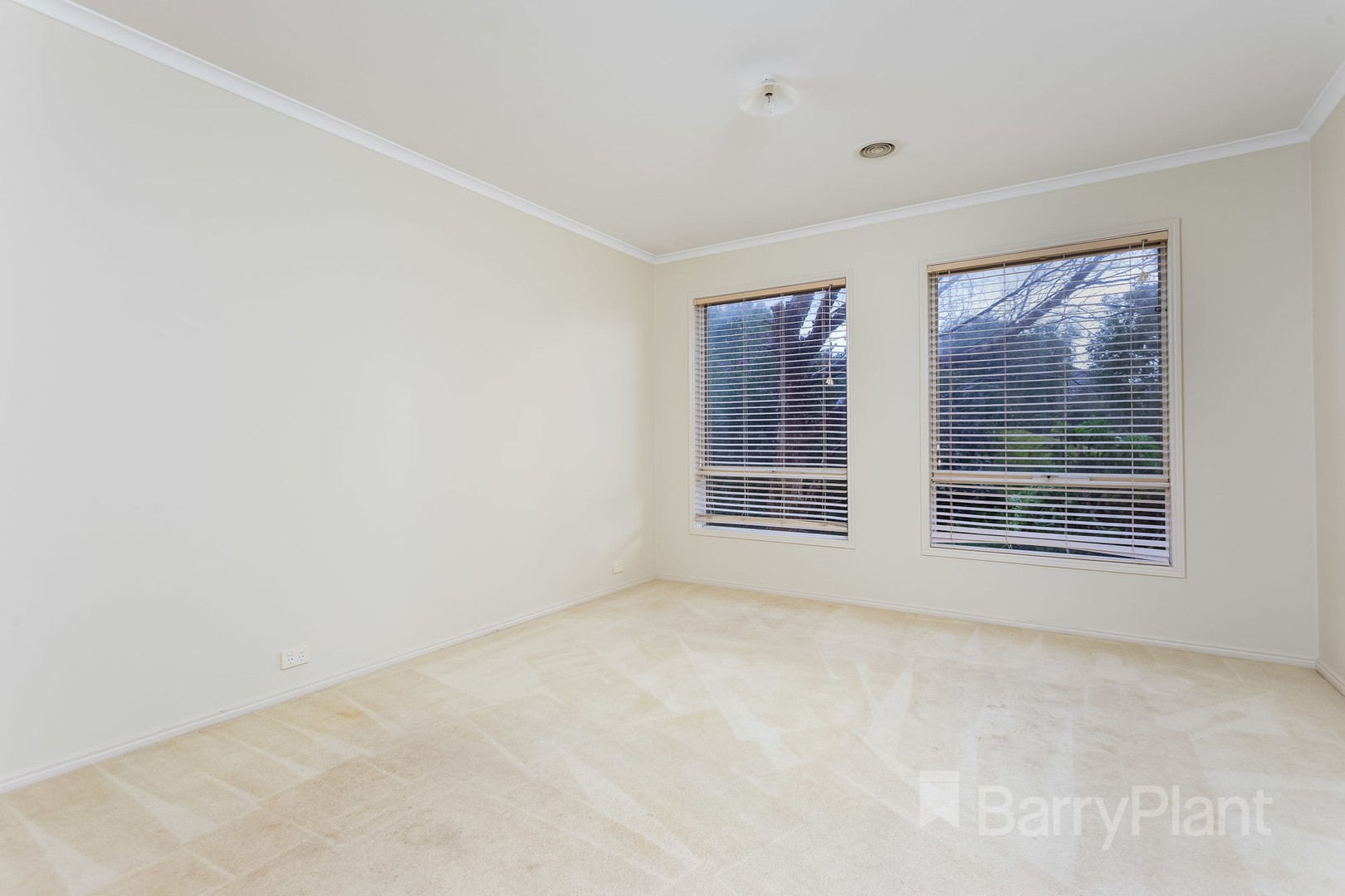 19 Whitlam Green, Point Cook, VIC 3030 - Thumbnail 2 - 12/03/2025