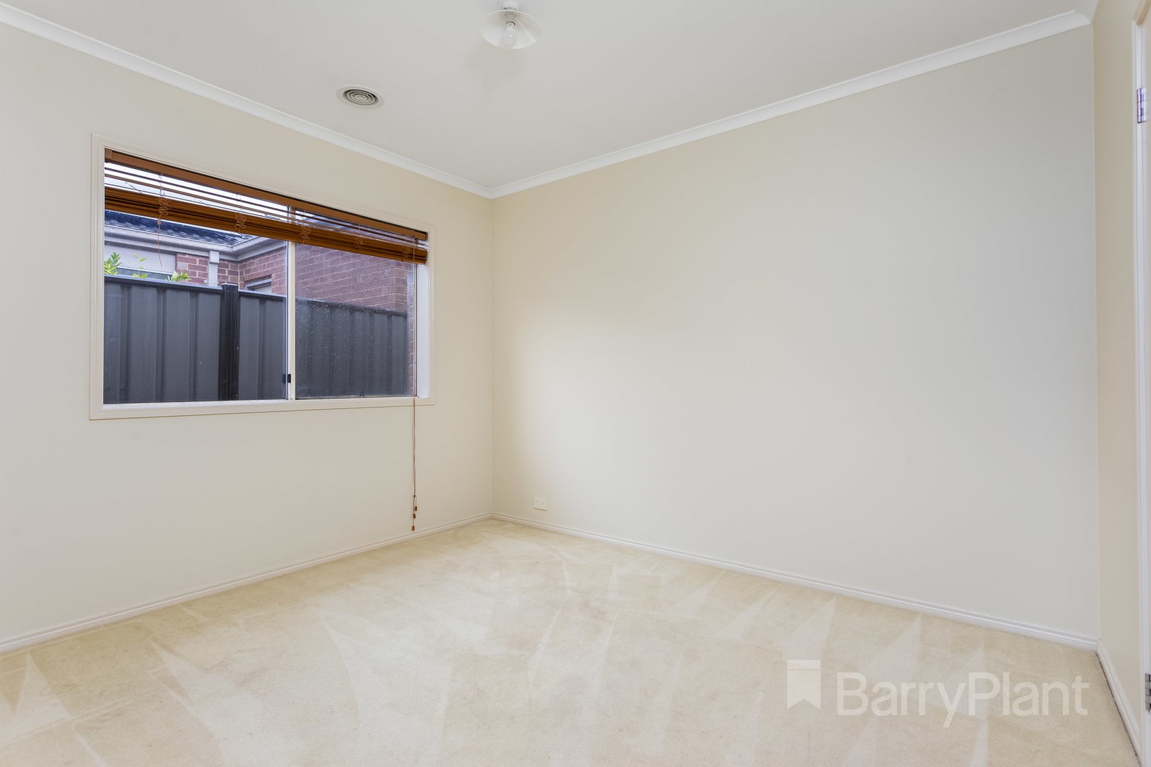 19 Whitlam Green, Point Cook, VIC 3030, Point Cook - Thumbnail 6