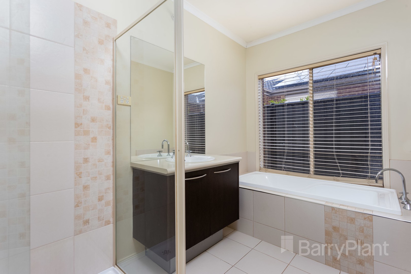 19 Whitlam Green, Point Cook, VIC 3030, Point Cook - Thumbnail 7