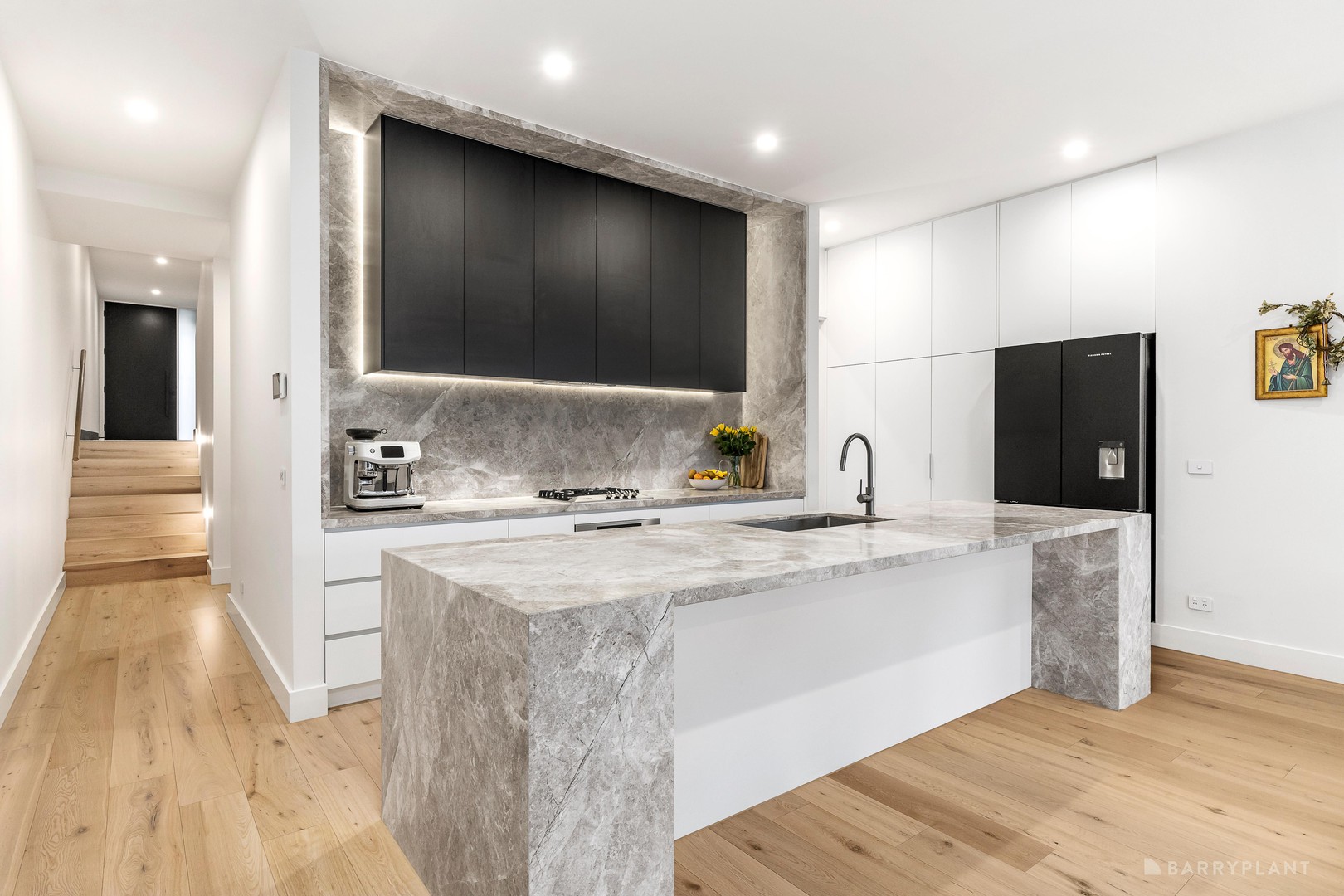 19 William Street, Bulleen, VIC 3105 - Thumbnail 2 - 26/08/2025