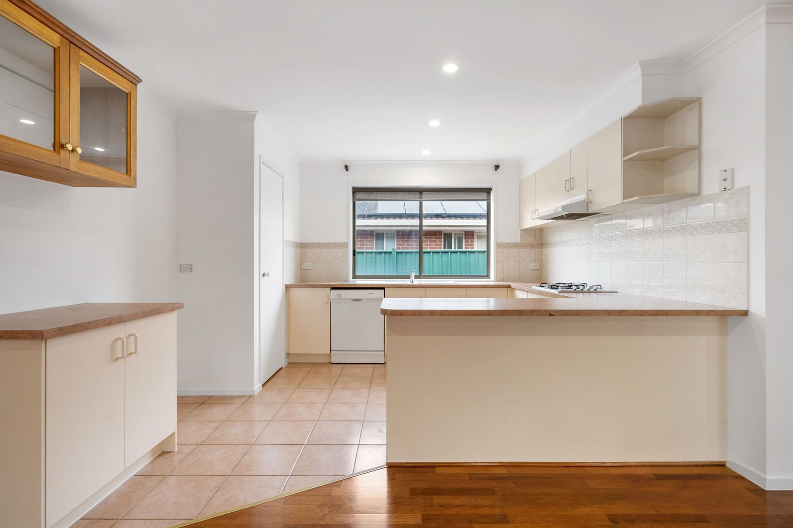 19 Wood Grove, Burnside, VIC 3023, Burnside - Thumbnail 4