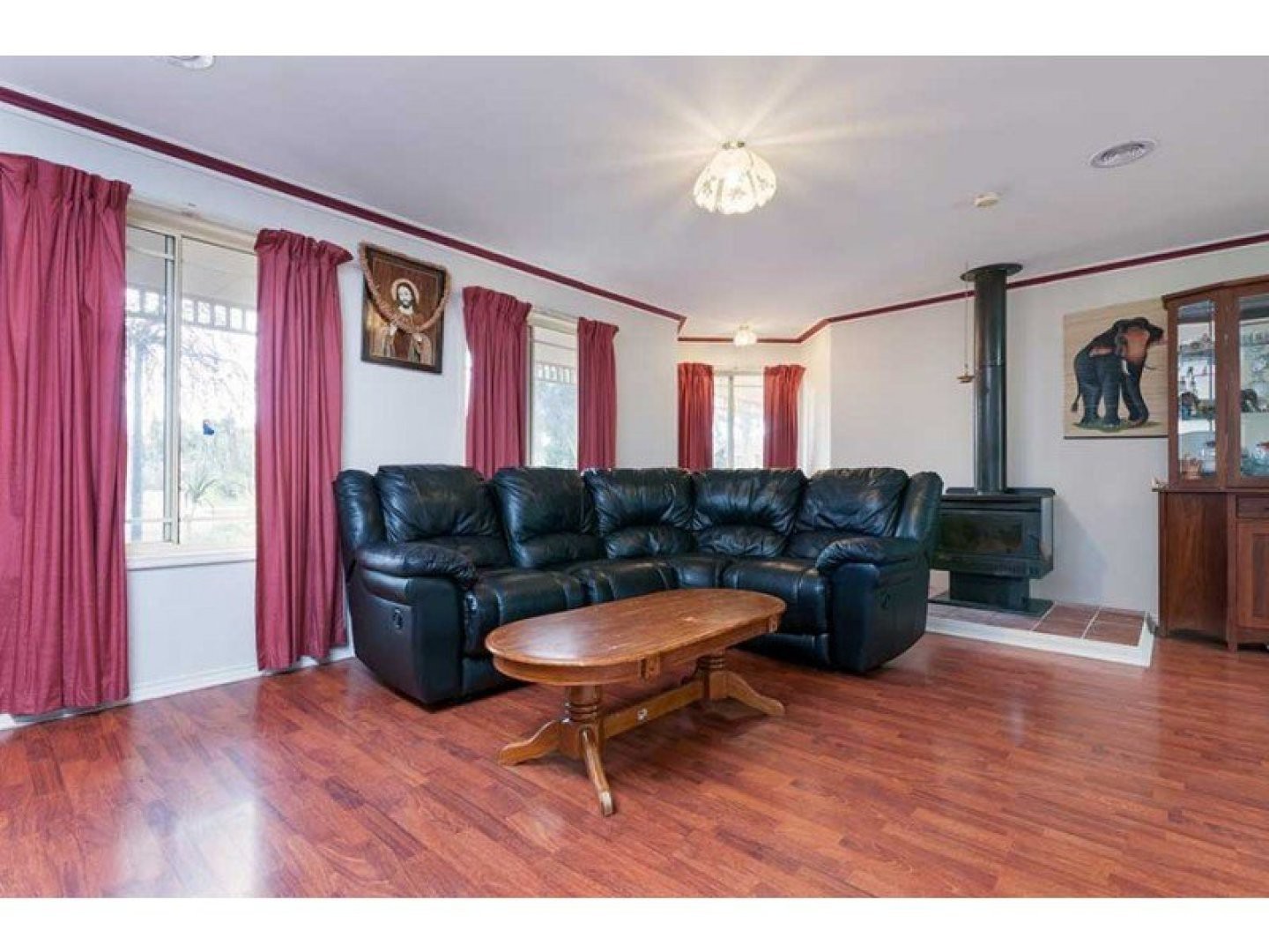 19 Yarcombe Crescent, Craigieburn, VIC 3064, Craigieburn - Thumbnail 4