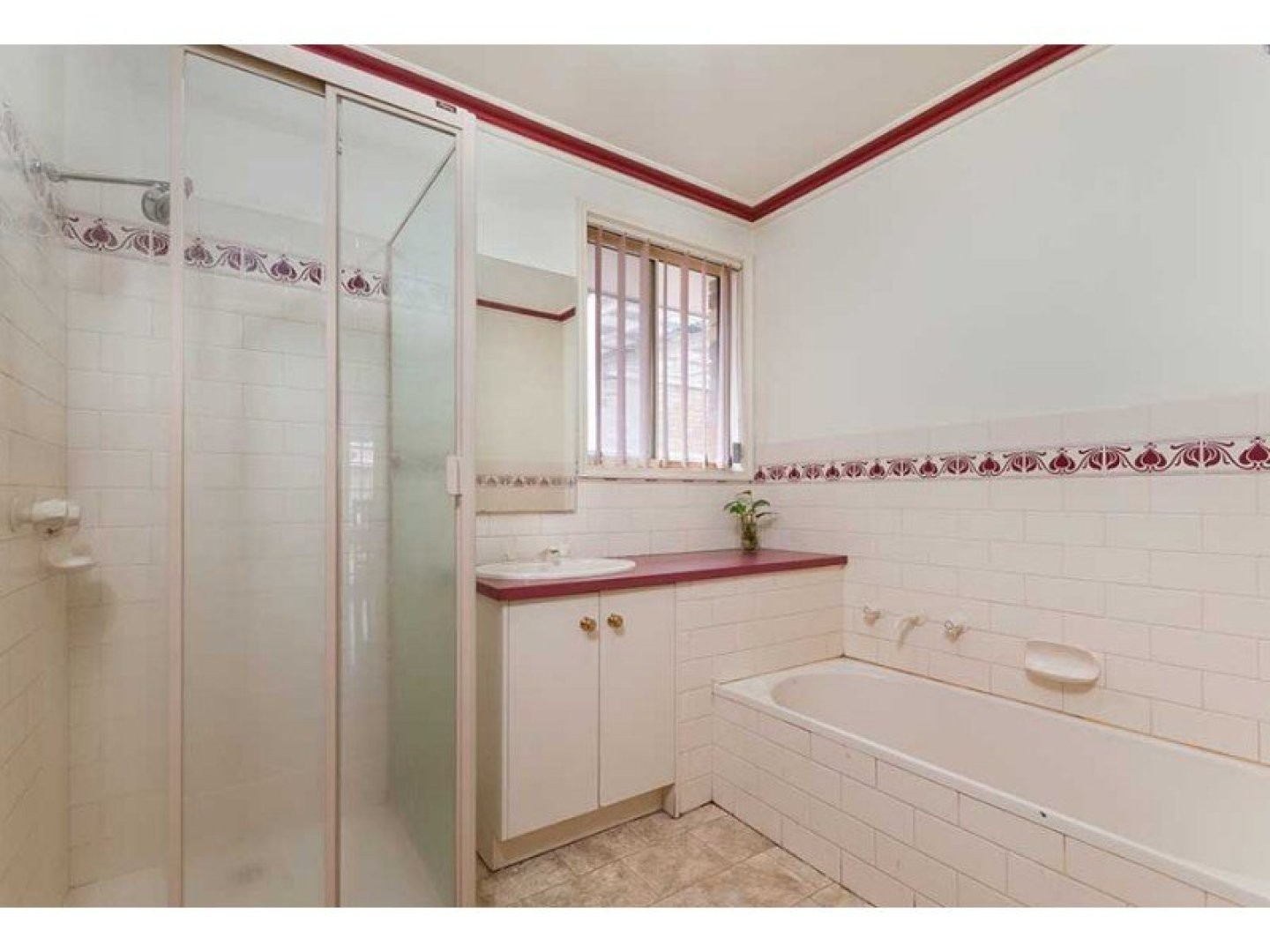 19 Yarcombe Crescent, Craigieburn, VIC 3064, Craigieburn - Thumbnail 5