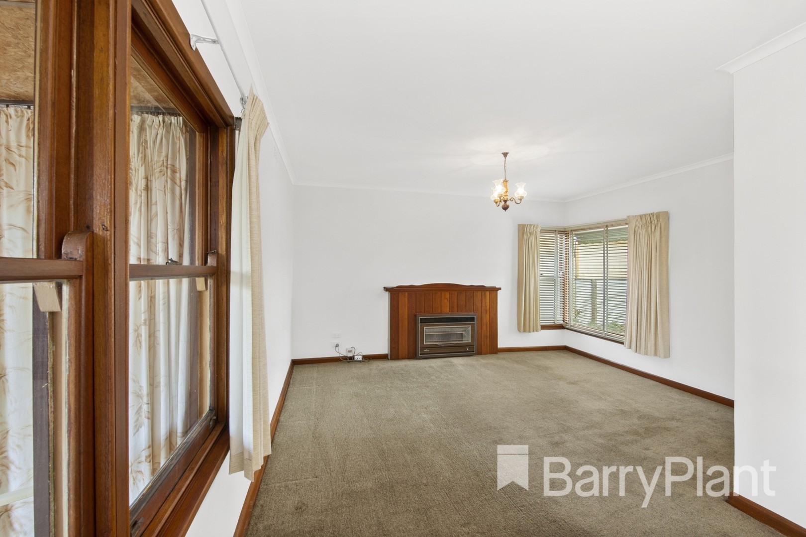19 Yarrowee Street, Sebastopol, VIC 3356, Sebastopol - Thumbnail 2