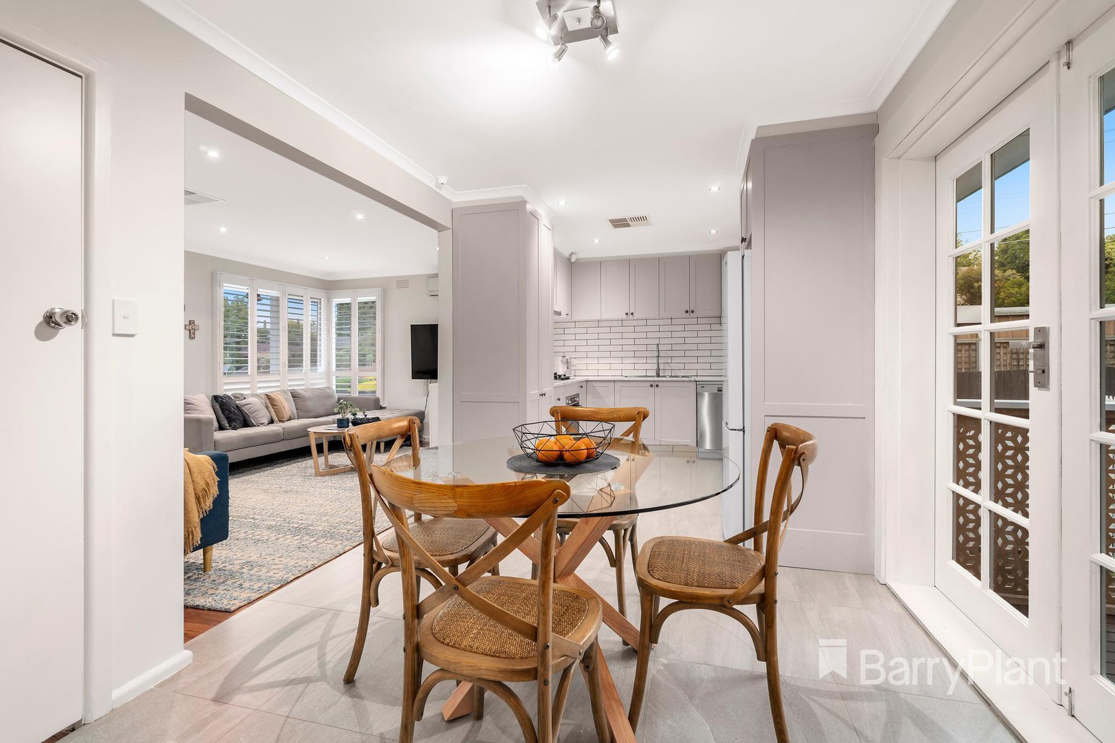 190 Cameron Parade, Watsonia North, VIC 3087, Watsonia North - Thumbnail 3