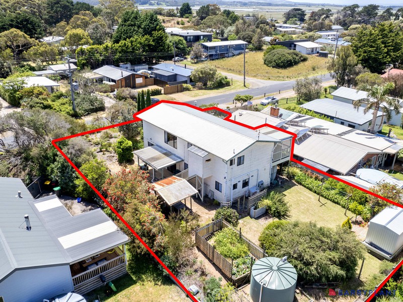 192 Jupiter Boulevard, Venus Bay, VIC 3956 - Image - 06/10/2025