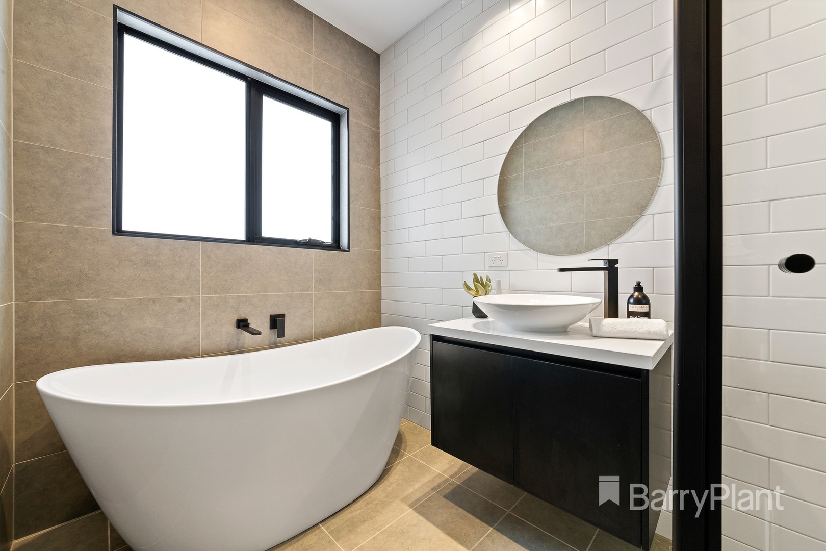 194 Munro Street, Coburg, VIC 3058, Coburg - Thumbnail 7