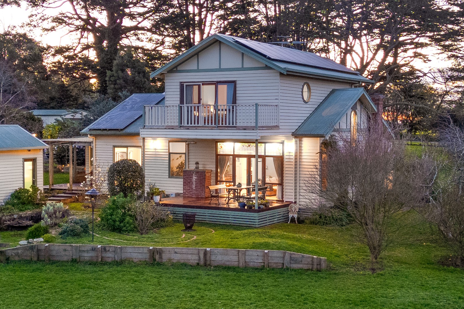 194 Old Telegraph Road East, Crossover - Image 1