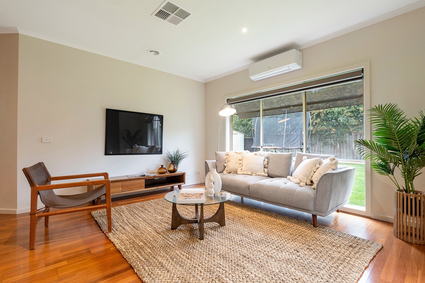 196 Central Park Avenue, Craigieburn, VIC 3064, Craigieburn - Thumbnail 6