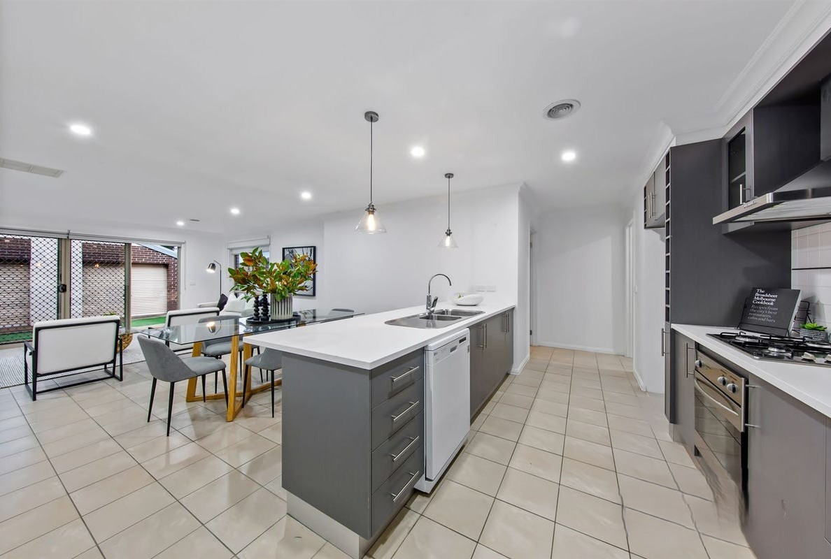 199 Cairnlea Drive, Cairnlea, VIC 3023 - Thumbnail 2 - 05/03/2026