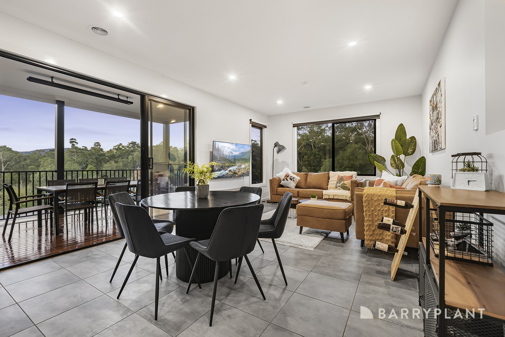 19A English Street, Seville, VIC 3139 - Thumbnail 2 - 08/05/2025