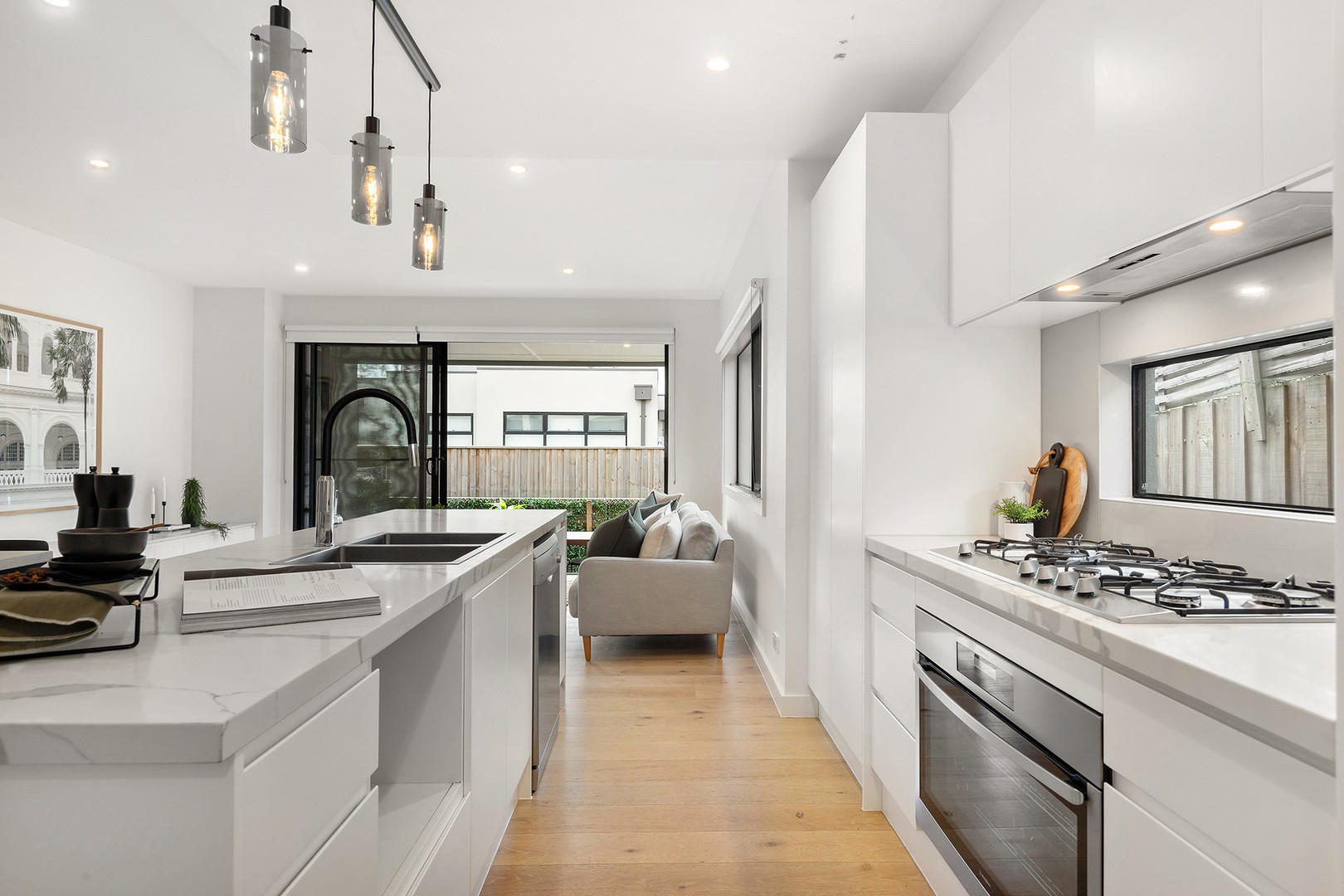 19B Spring Lane, Frankston, VIC 3199 - Thumbnail 2 - 09/09/2026