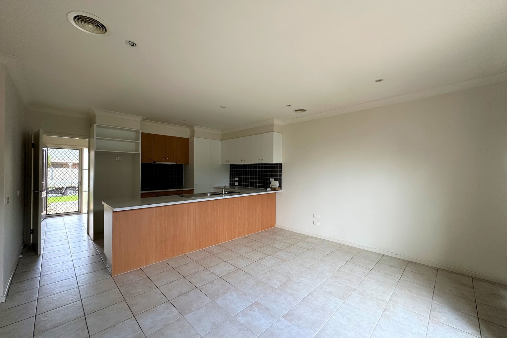 19B Wentworth Drive, Taylors Lakes, VIC 3038 - Thumbnail 2 - 06/10/2025