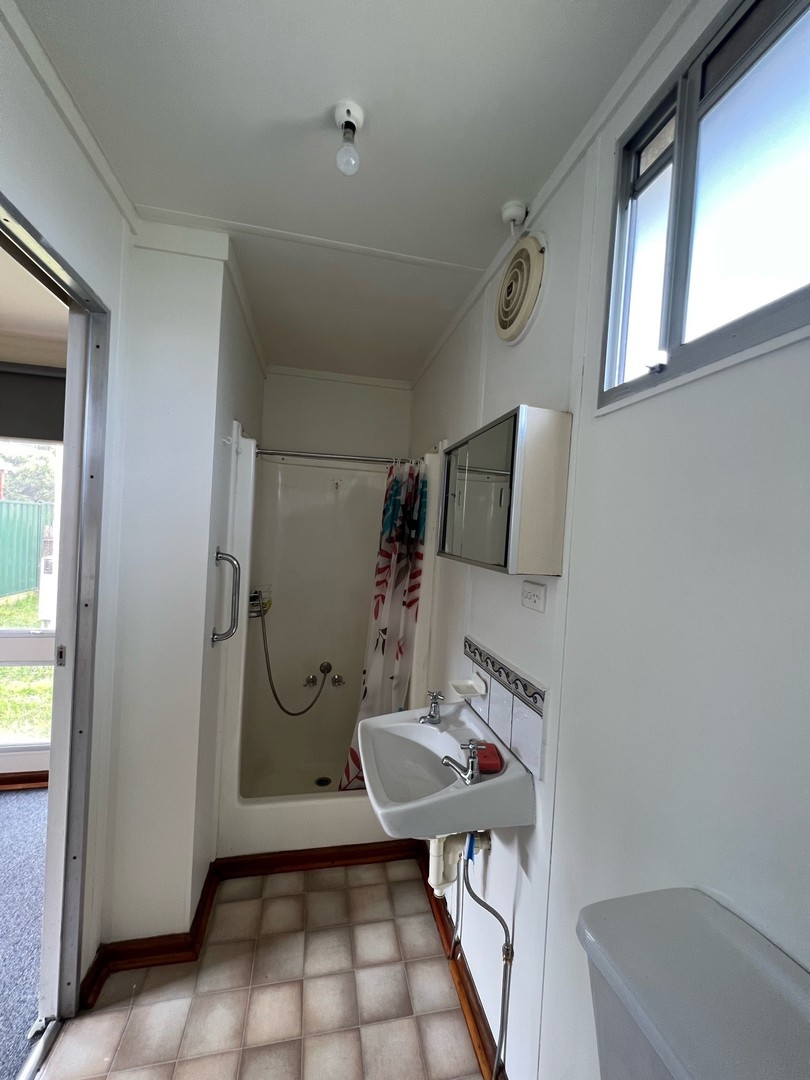 1a/3 Robinson Street, Jacana, VIC 3047, Jacana - Thumbnail 3