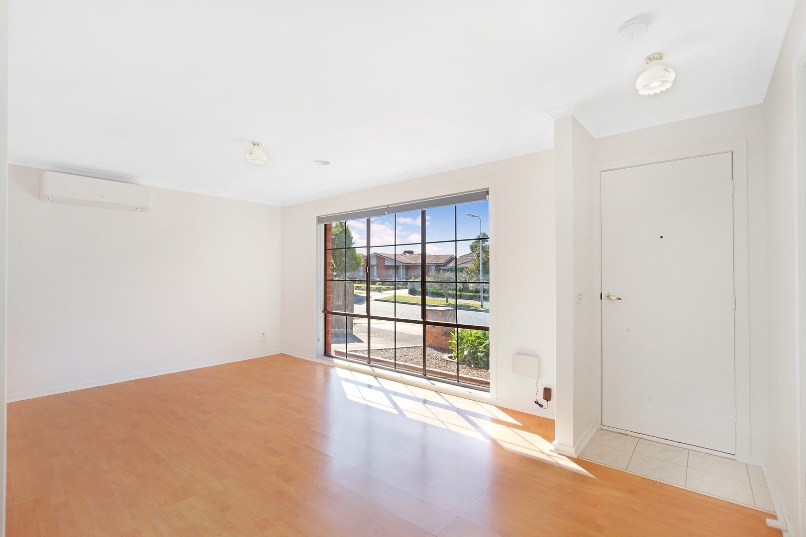 1a Hopper Court, Mill Park, VIC 3082 - Thumbnail 1 - 18/04/2023