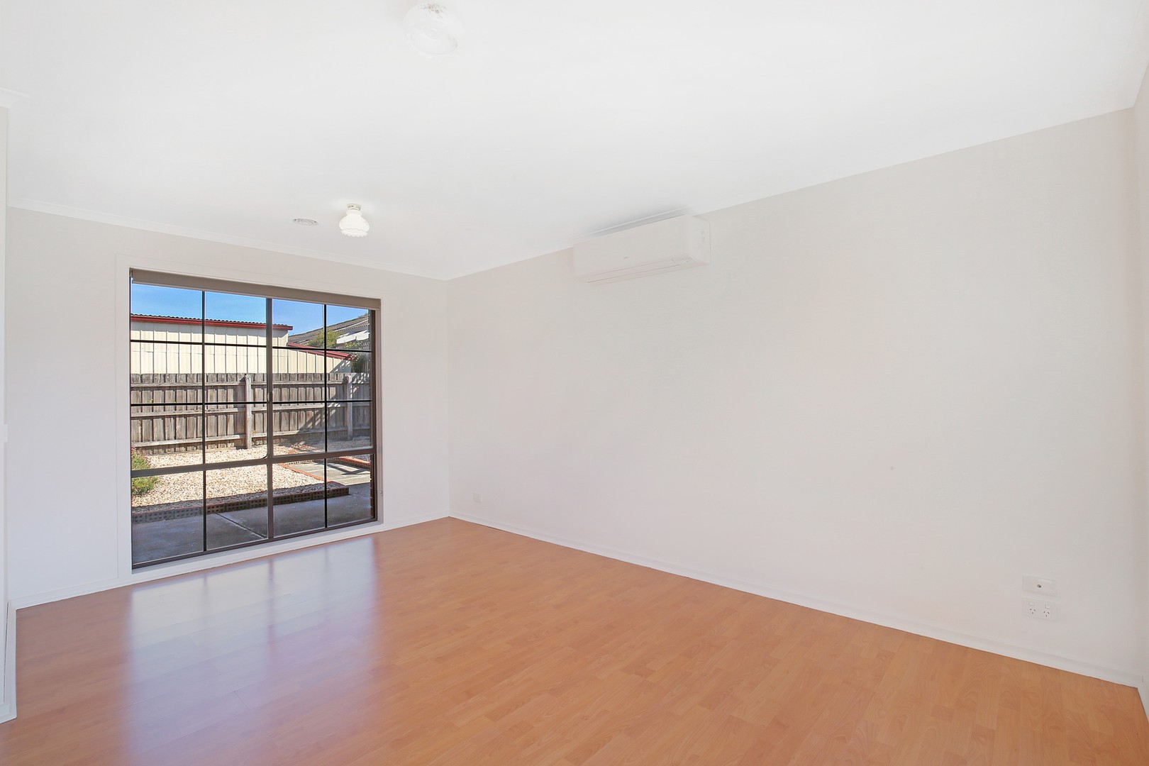 1a Hopper Court, Mill Park, VIC 3082 - Thumbnail 2 - 18/04/2023