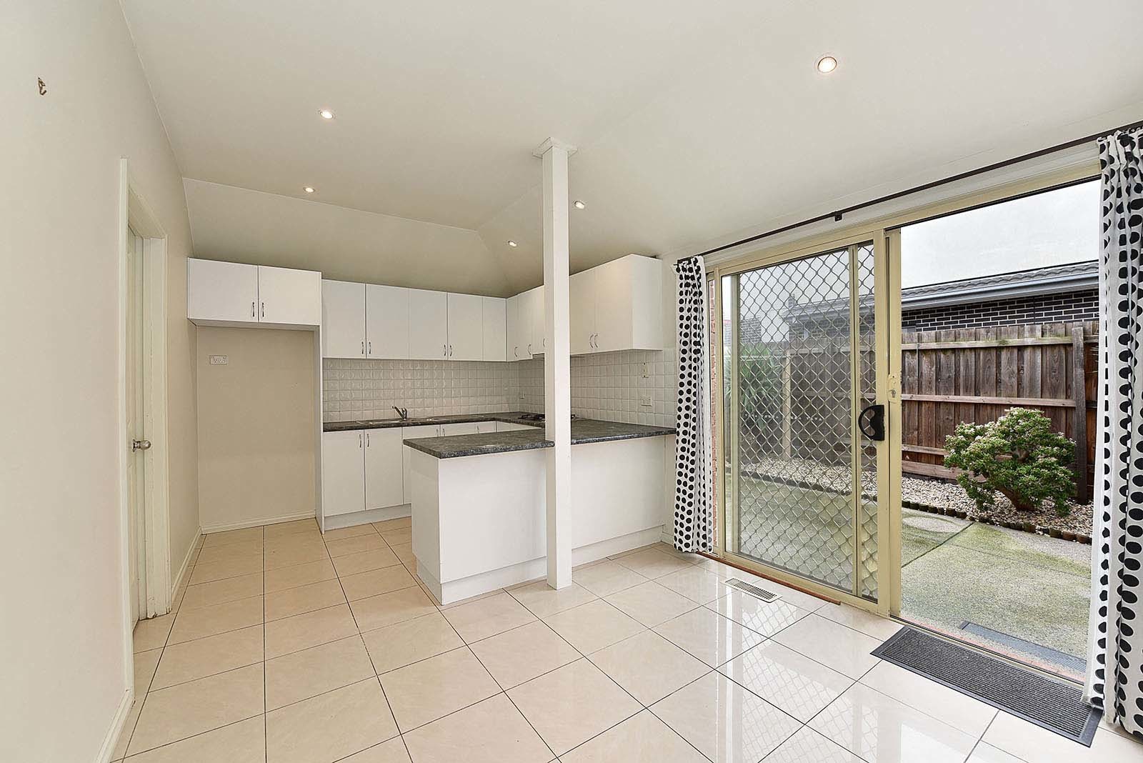 1A Manly Court, Coburg North, VIC 3058, Coburg North - Thumbnail 3