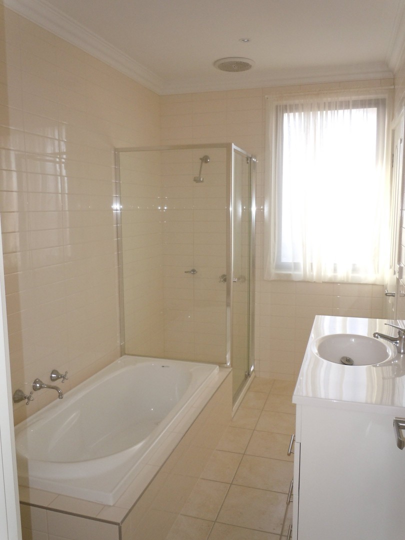 1A Robb Street, Preston, VIC 3072, Preston - Thumbnail 4