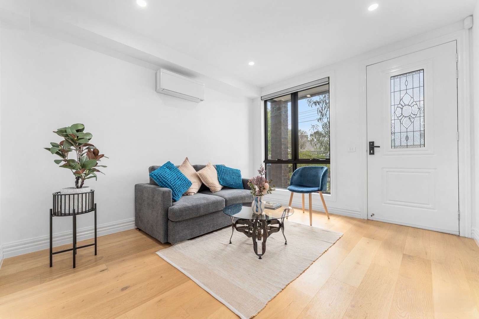 1A White Road, Wantirna South, VIC 3152, Wantirna South - Thumbnail 2
