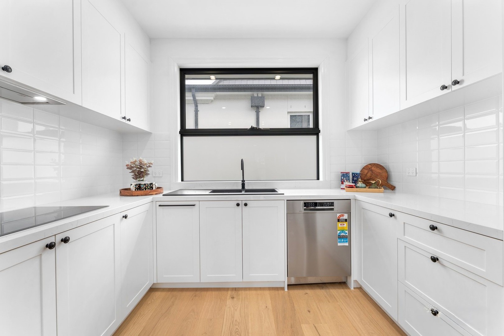 1A White Road, Wantirna South, VIC 3152, Wantirna South - Thumbnail 7