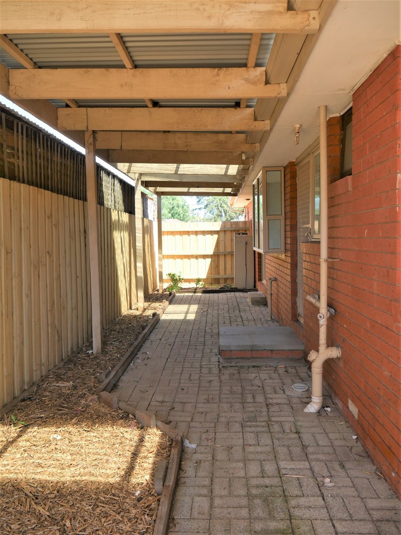 1b Blackwood Drive, Melton South, VIC 3338, Melton South - Thumbnail 2