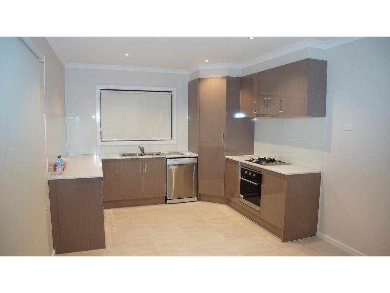 1B Chesney Road, Melton, VIC 3337, Melton - Thumbnail 2