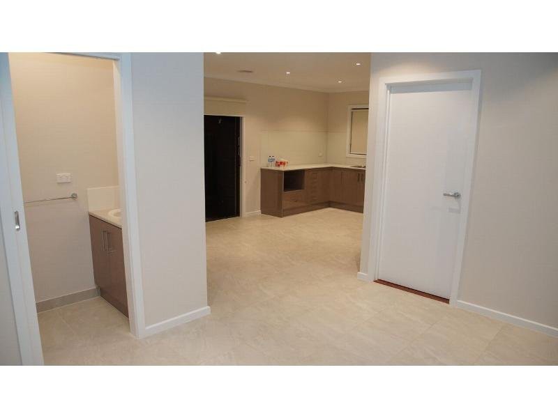1B Chesney Road, Melton, VIC 3337, Melton - Thumbnail 3