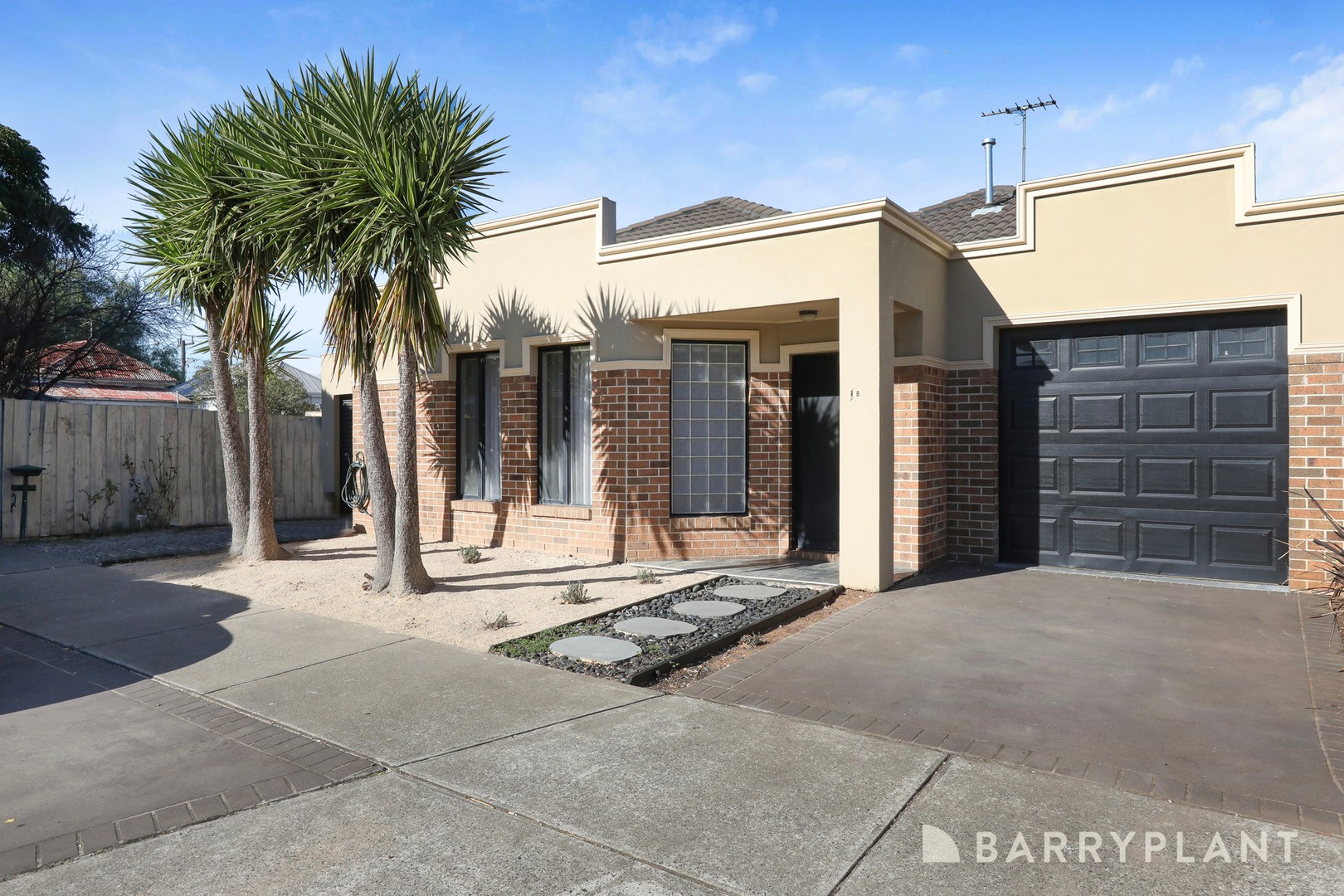 1B Rosdale Place, Sunshine, VIC 3020, Sunshine - Thumbnail 2