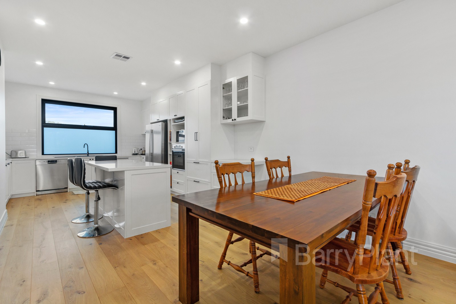 1B White Road, Wantirna South, VIC 3152, Wantirna South - Thumbnail 5