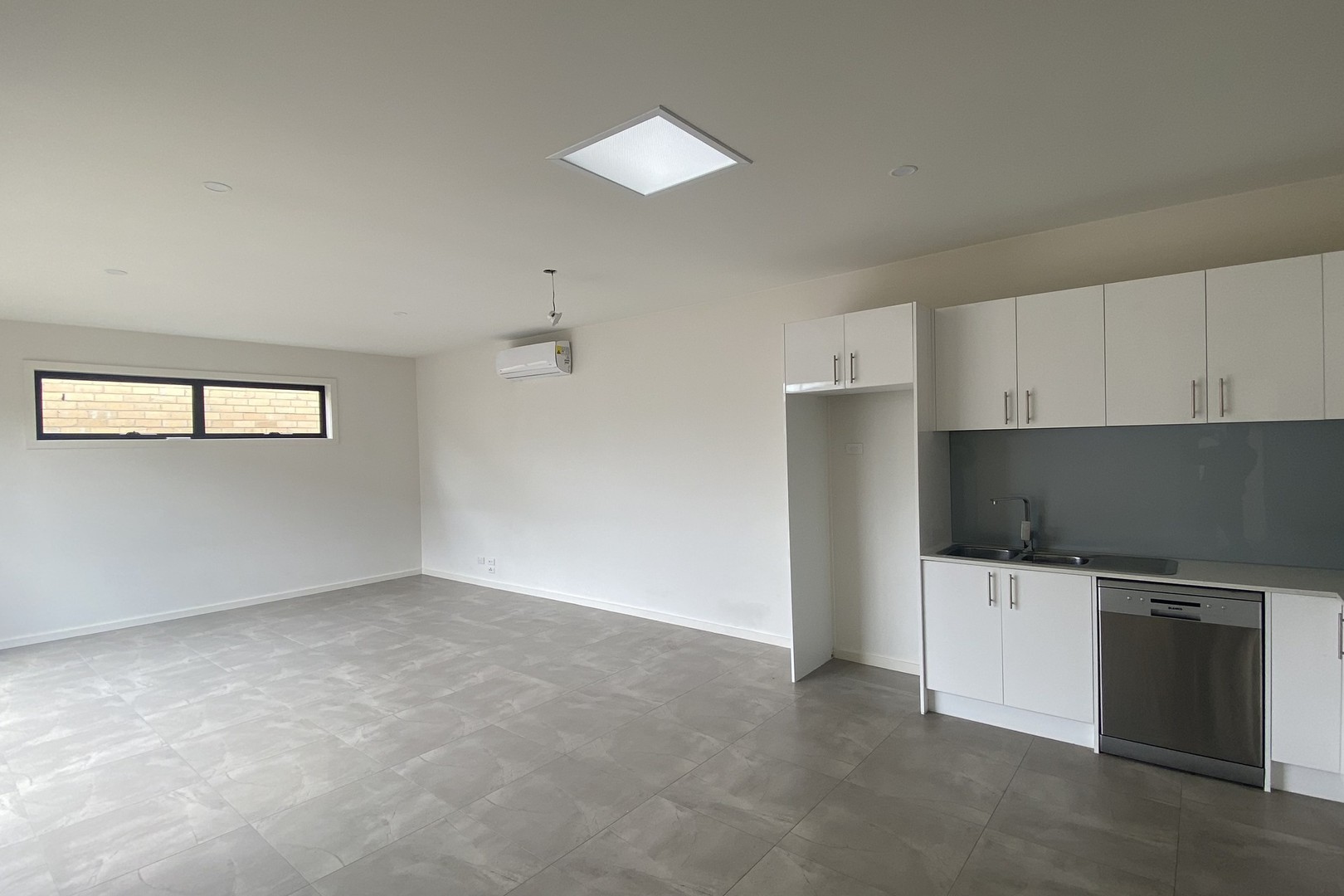 1C Gellibrand Crescent, Reservoir, VIC 3073, Reservoir - Thumbnail 4