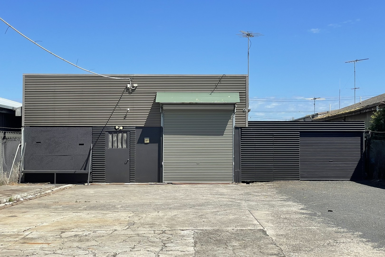 1C Seaforth Street, North Shore, VIC 3214 - Thumbnail 2 - 31/10/2025