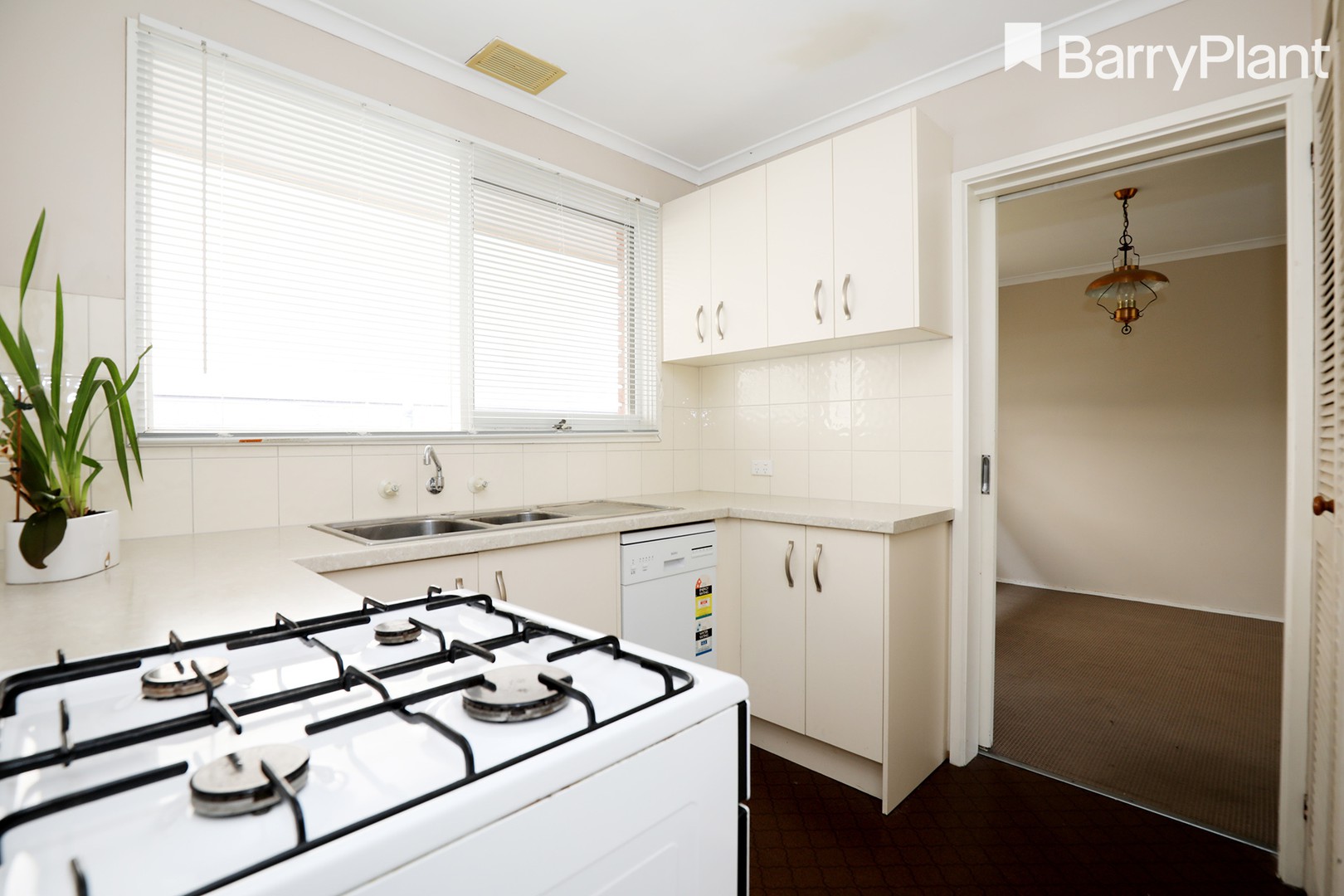 2/1 Beach Street, Frankston, VIC 3199, Frankston - Thumbnail 3