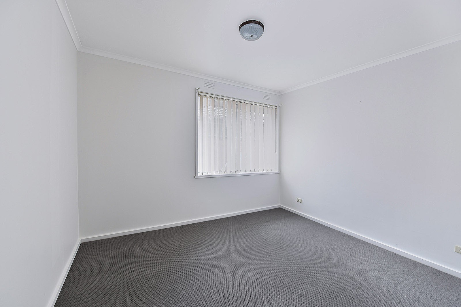 2/1 Cudgewa Pl, Keilor East, VIC 3033 - Thumbnail 2 - 05/03/2026