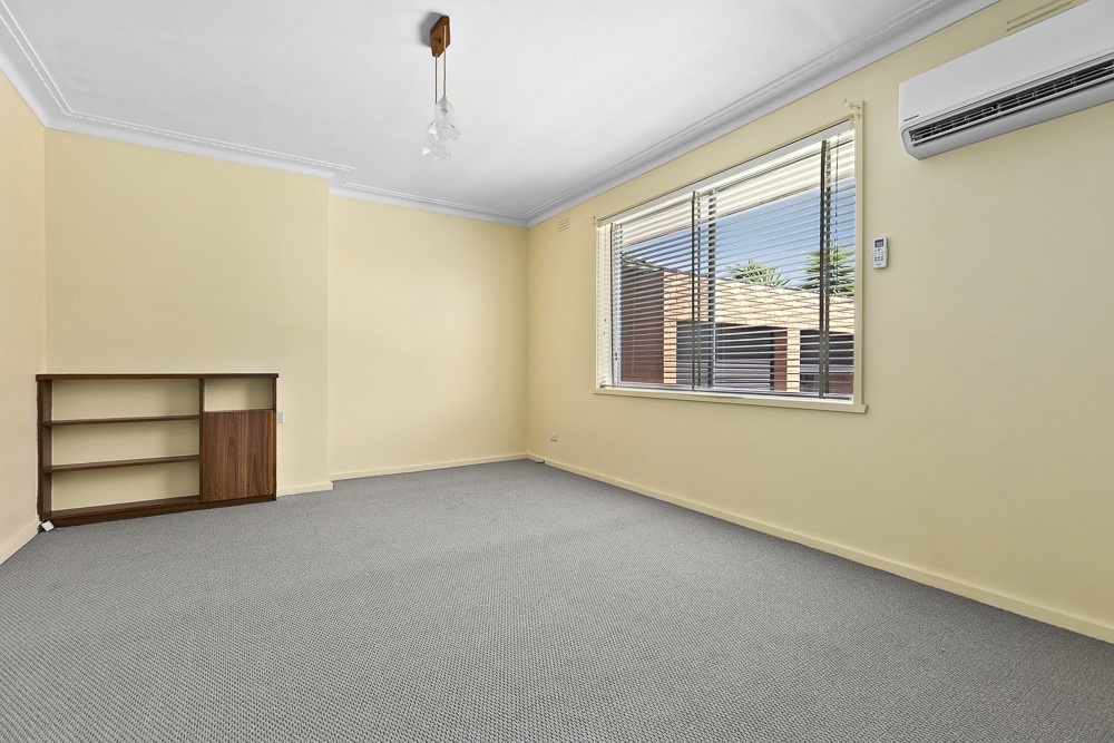 2/1 Cudgewa Place, Keilor East, VIC 3033, Keilor East - Thumbnail 2