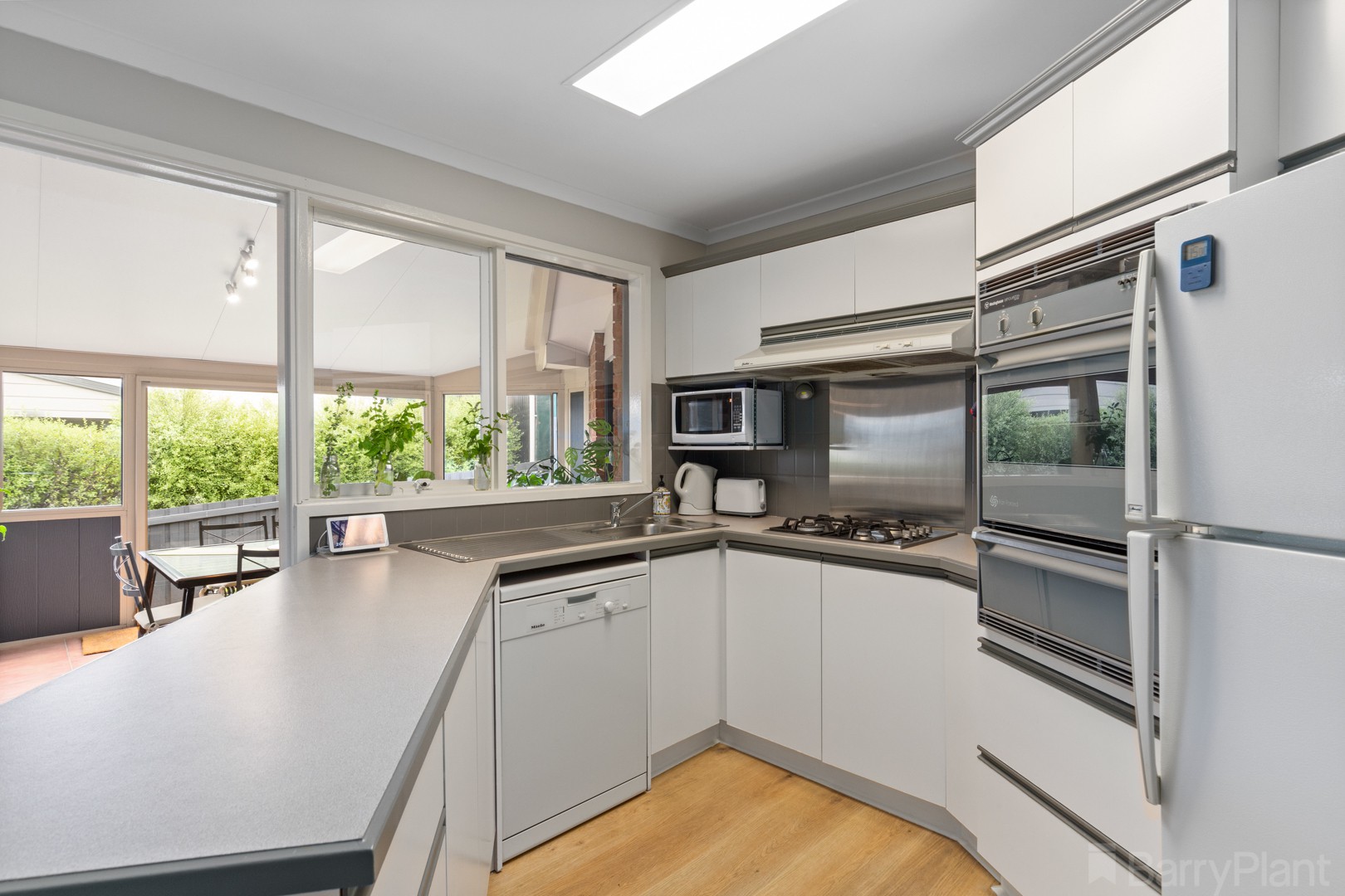 2/1 Evon Avenue, Ringwood East, VIC 3135, Ringwood East - Thumbnail 2