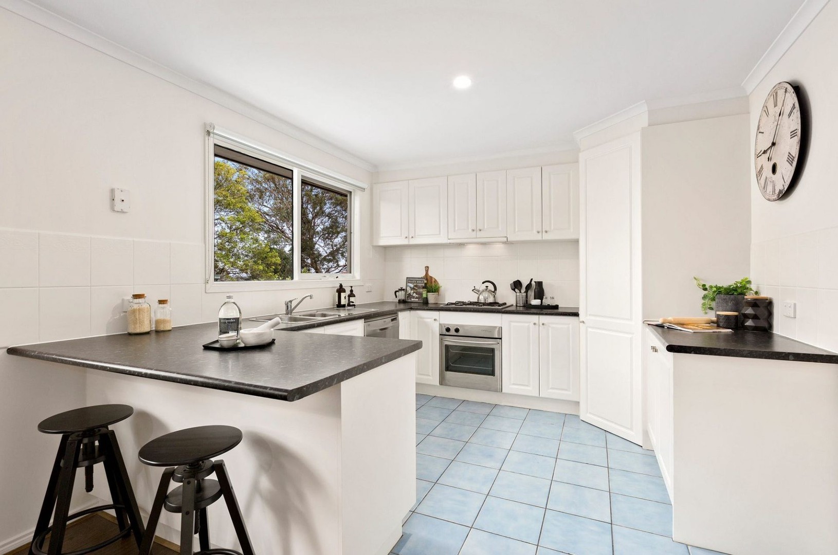 2/1 Irvine Street, Mitcham, VIC 3132, Mitcham - Thumbnail 5