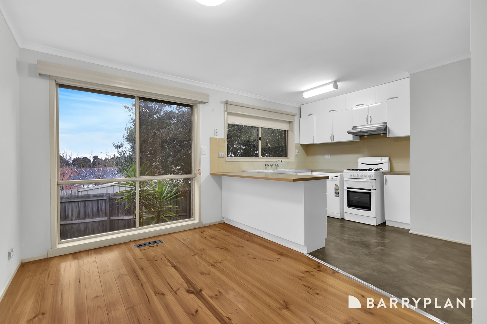 2/1 Kellaway Crescent, Mill Park, VIC 3082 - Thumbnail 2 - 24/07/2026