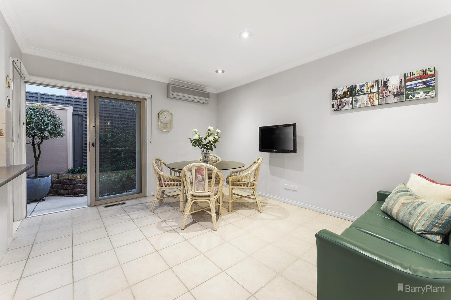 2/1 May Street, Doncaster East, VIC 3109, Doncaster East - Thumbnail 5