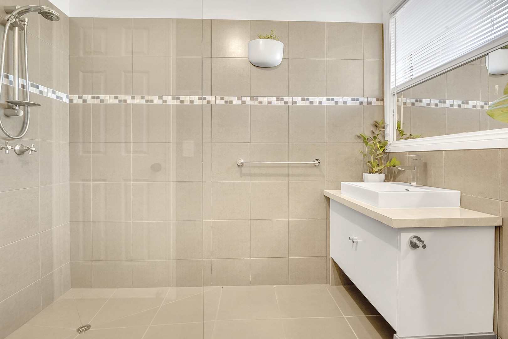 2/1 Newlyn Drive, Craigieburn, VIC 3064, Pakenham Upper - Thumbnail 8