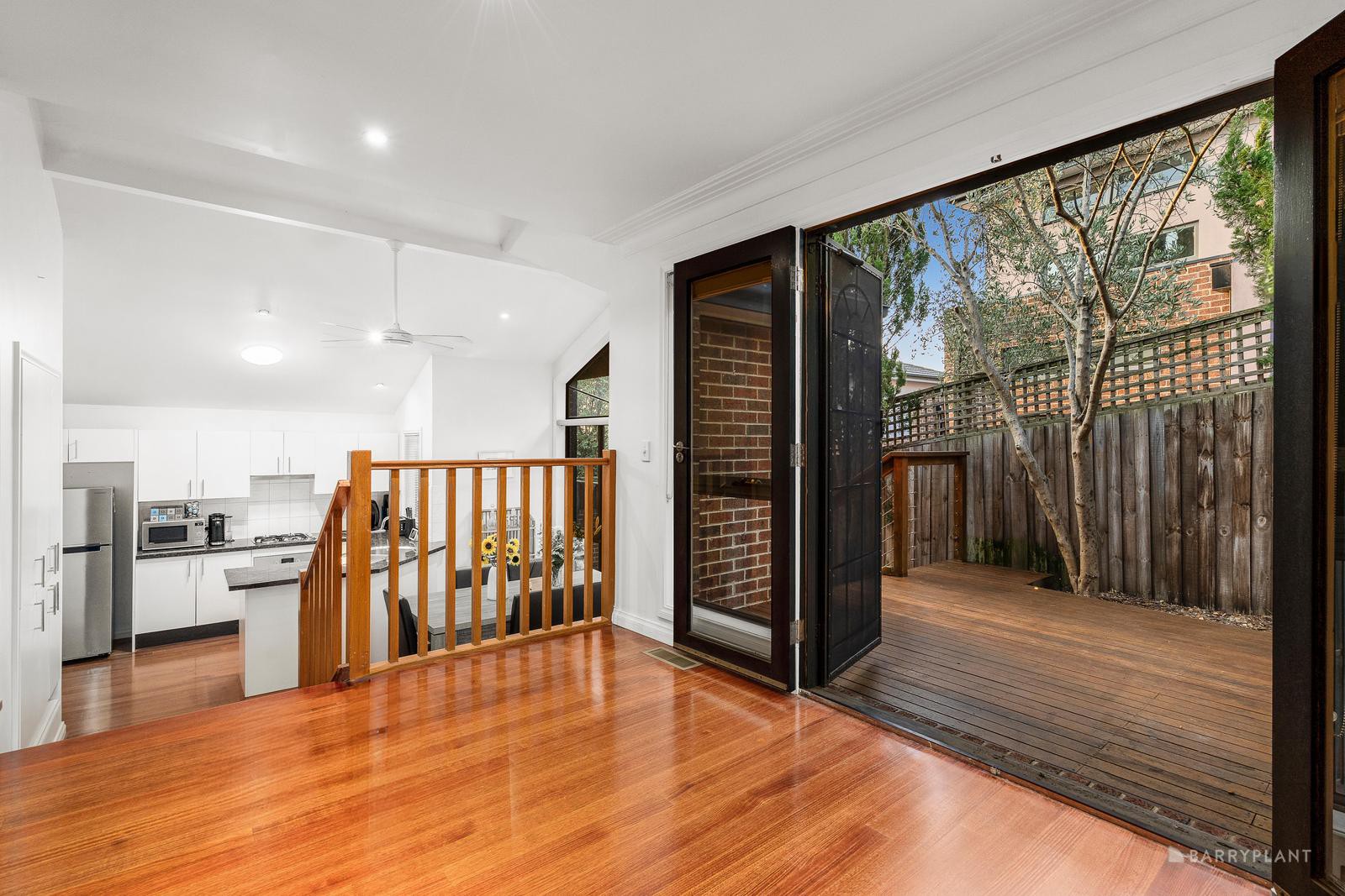 2/1 Ruda Street, Doncaster, VIC 3108, Doncaster - Thumbnail 3